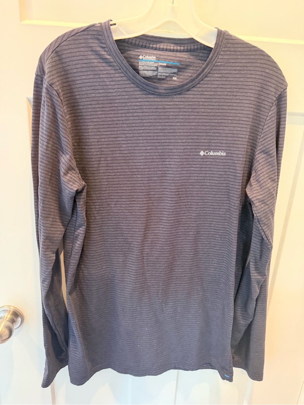 Columbia Men’s Medium Charcoal Performance Long Sleeve Crew Neck Active Shirt
